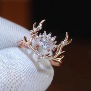 Luxurious Copper Elk Antler +‎ Cubic Zirconia Ring